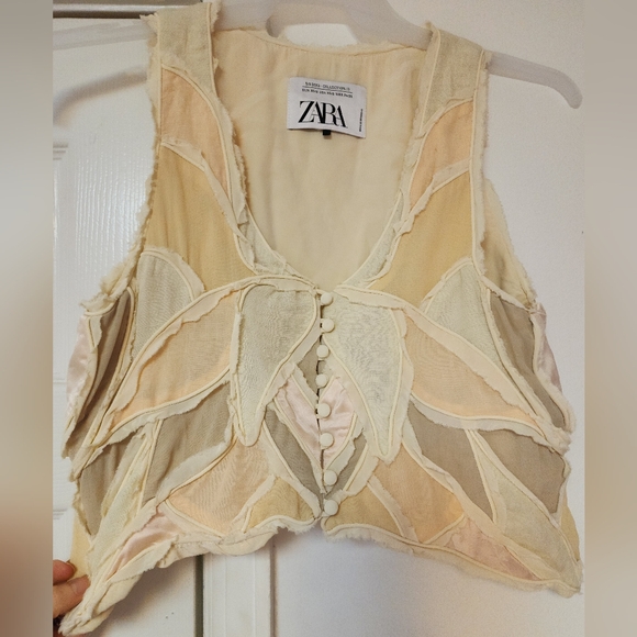 ZARA Patchwork Leaf Print Vest Limited Edition S/S 2023 - Picture 3 of 3